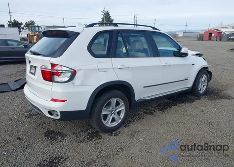 2013 BMW X5 xDrive35I/xDrive35I Premium/xDrive35I Sport Activity from USA, damaged, VIN 5UXZV4C57D0B00367